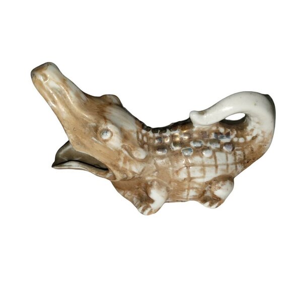 Vintage Ashtray Ceramic Alligator Crocodile Japan Cigar Figurine Gold Trim - Picture 4 of 7